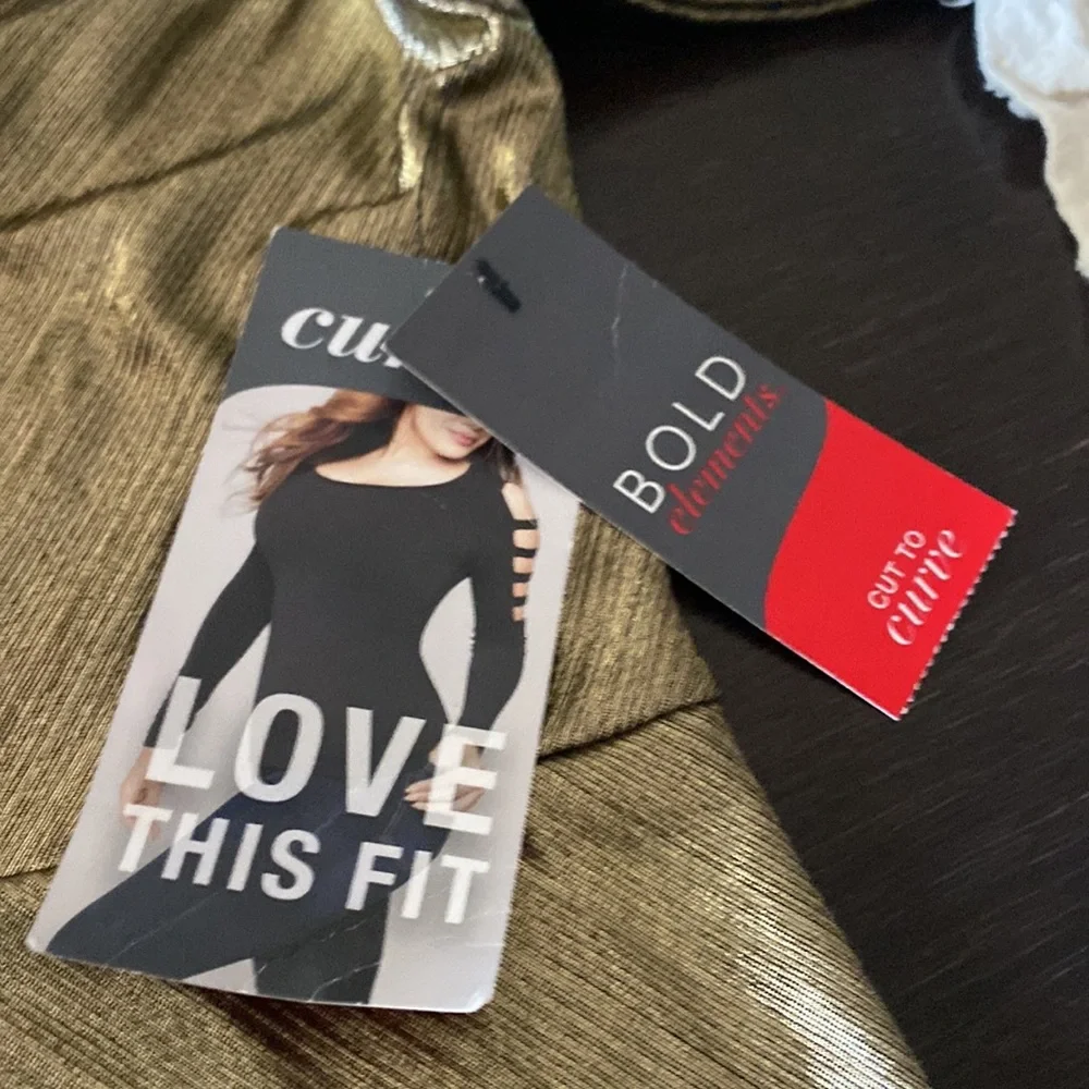 BOLD elements metallic gold dress. - Picture 13 of 17